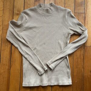 Uniqlo Ribbed Turtlneck Sweater